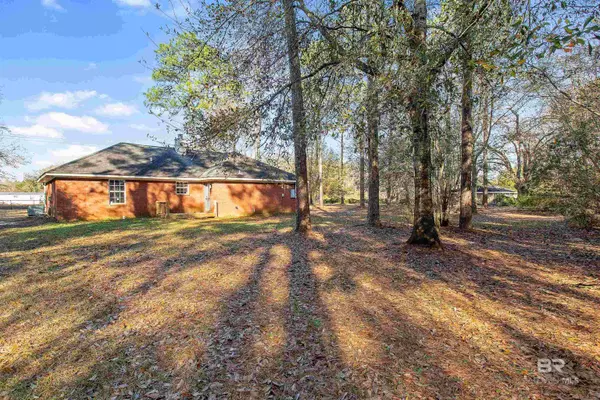 Robertsdale, AL 36567,24974 County Road 71