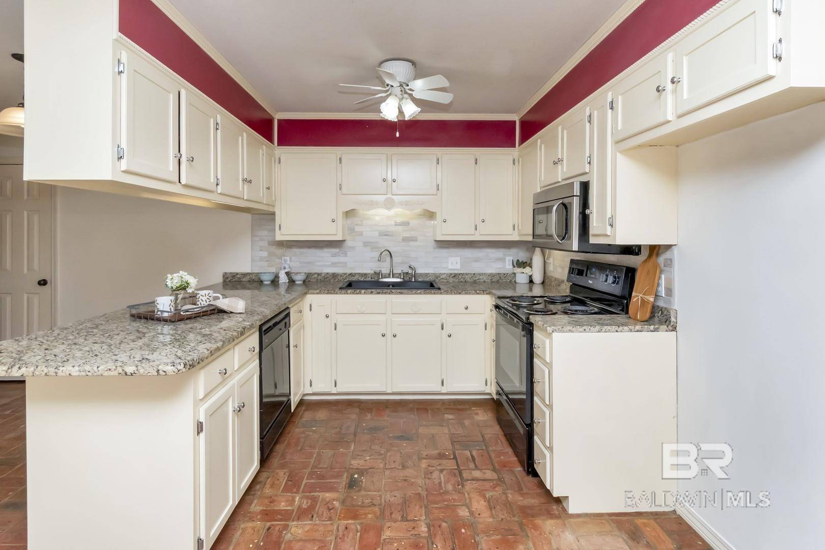 Mobile, AL 36693,2809 Woodland Road