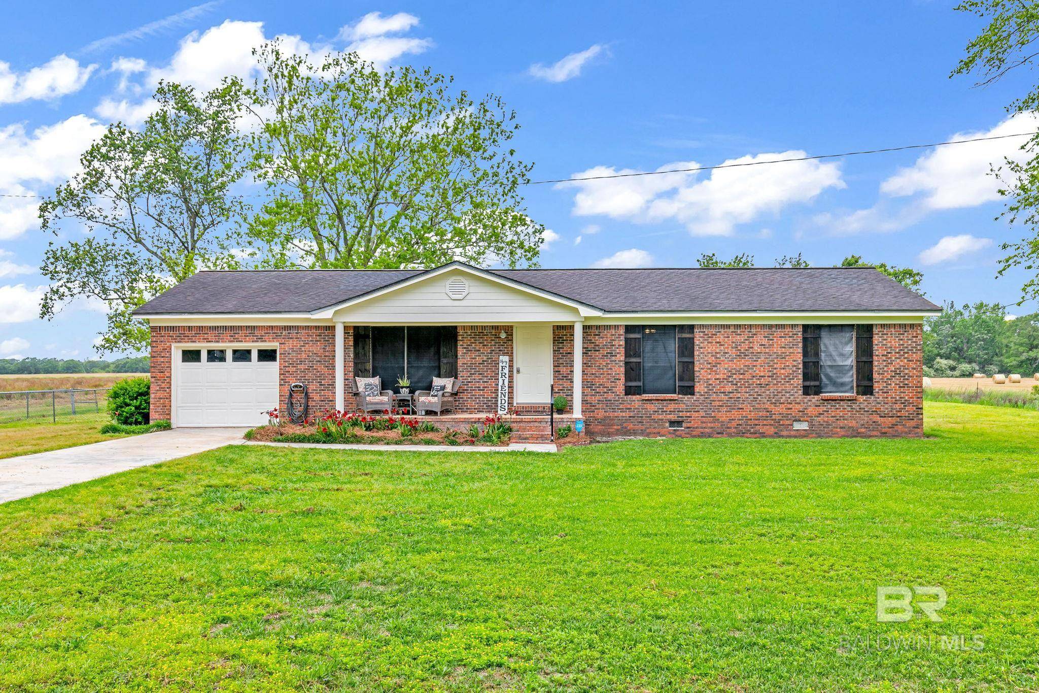 1712 Curtis Road, Atmore, AL 36502