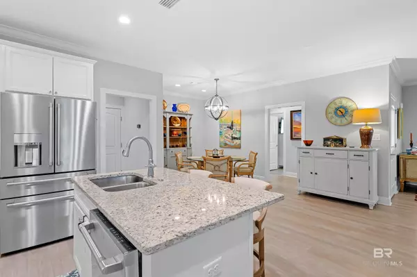 Foley, AL 36535,302 Holmes Avenue #302