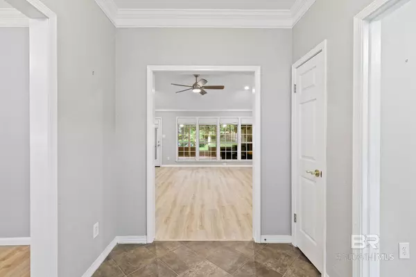 Daphne, AL 36526,511 W Bay Bluff