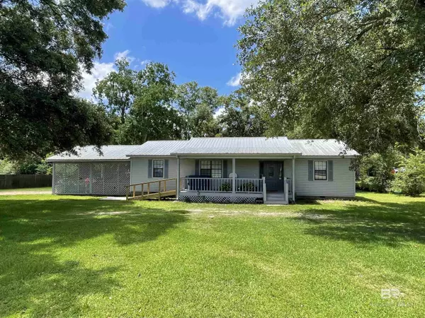 19820 Oakdale Lane, Robertsdale, AL 36567