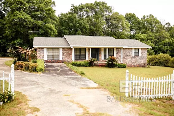 250 Highway 164, Mcdavid, FL 32568
