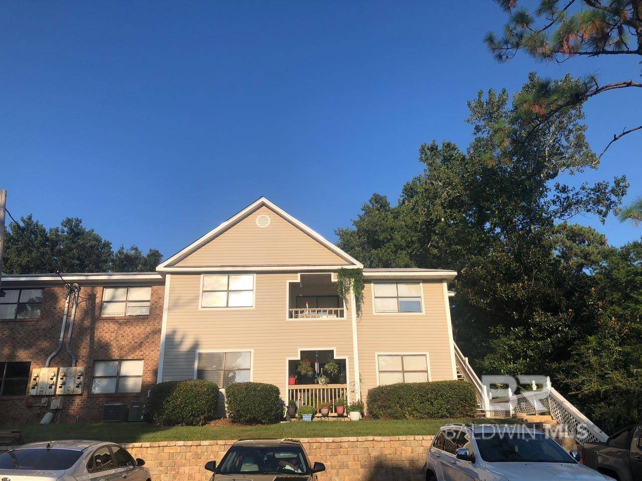 110 5th Street #C-103, Daphne, AL 36526