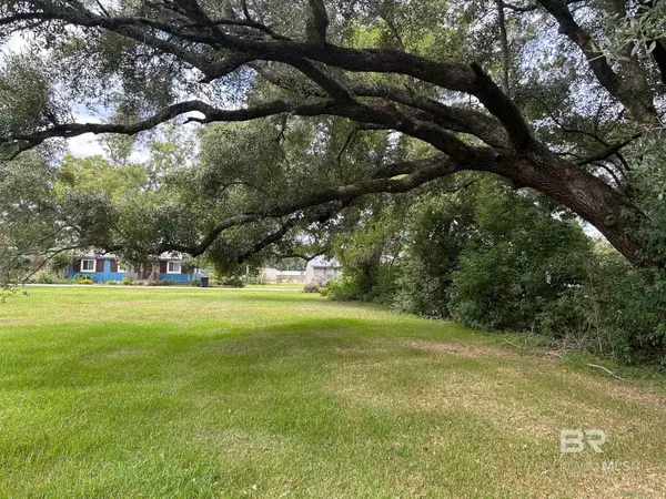 Robertsdale, AL 36567,18024 Nebraska Street