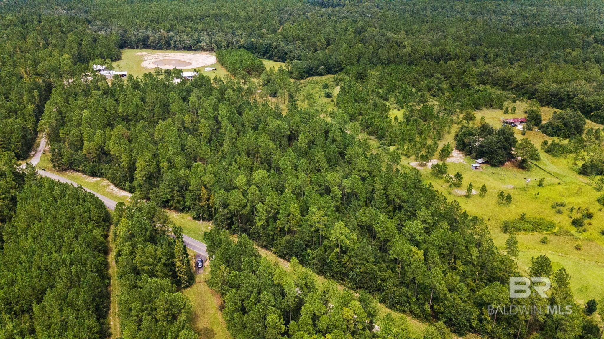Robertsdale, AL 36567,25820 Goat Cooper Road