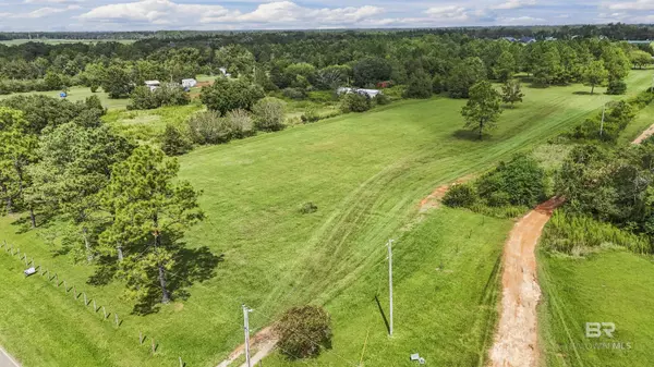 Foley, AL 36535,16207 Laurent Road