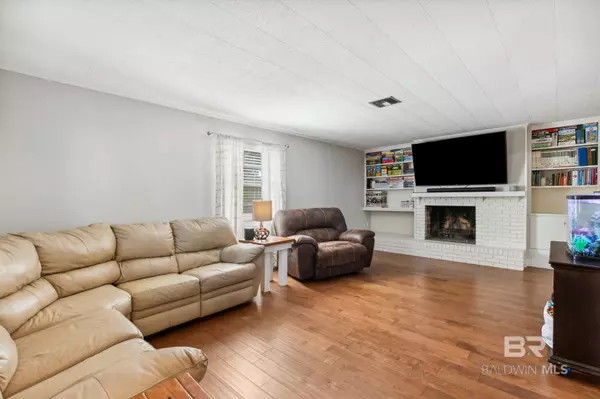 Foley, AL 36535,1407 N Alston Street