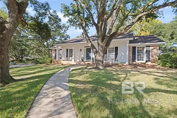 1724 Arlington Court,  Mobile,  AL 36609