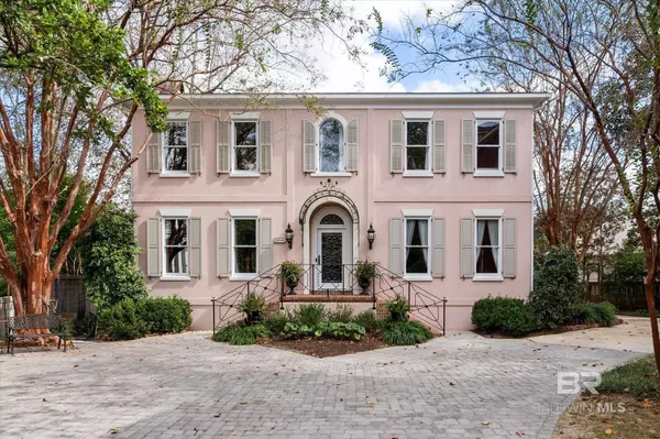 354 Dogwood Lane, Mobile, AL 36608-1436