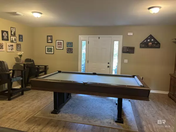 Robertsdale, AL 36567,22101 Platypus Drive