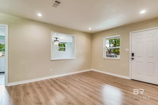 Pensacola, FL 32505,917 Crystal Springs Avenue