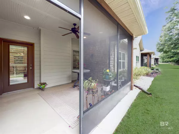 Foley, AL 36535,1004 Holmes Avenue #1004