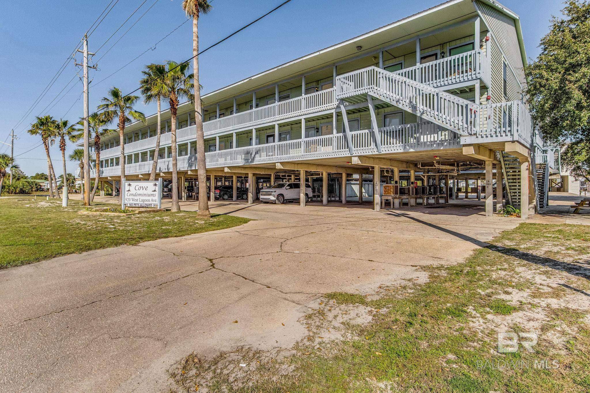Gulf Shores, AL 36542-6352,920 W Lagoon Avenue #A118