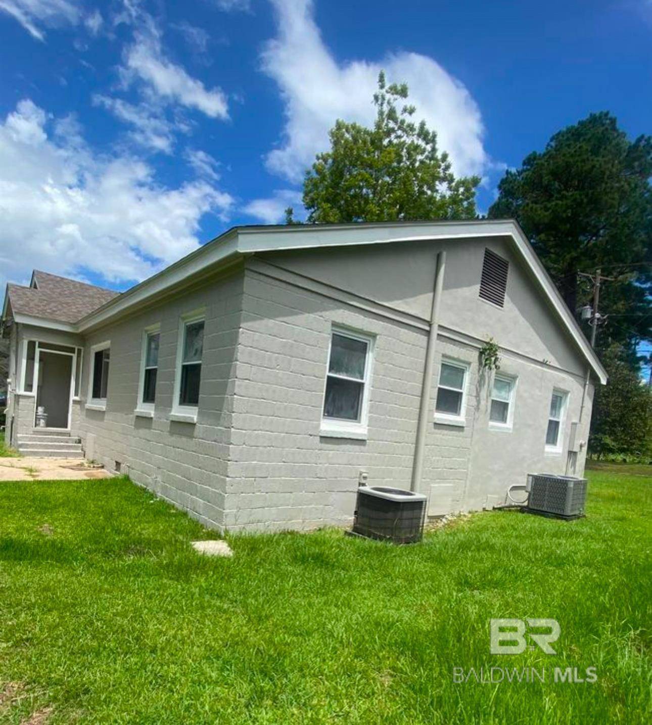 Evergreen, AL 36401,330 Bellview Avenue