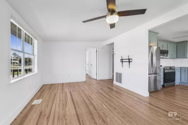 Gulf Shores, AL 36542,217 W 6th Avenue