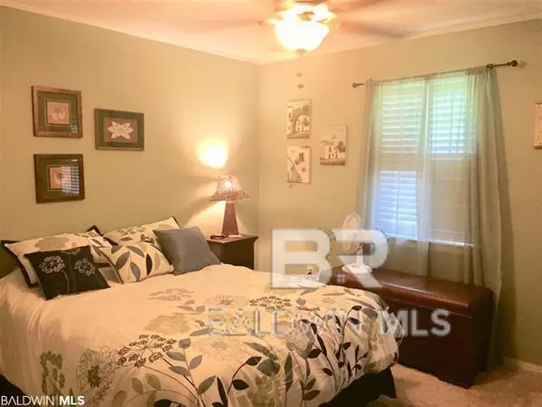 Mobile, AL 36693,5925 Dixie Lane