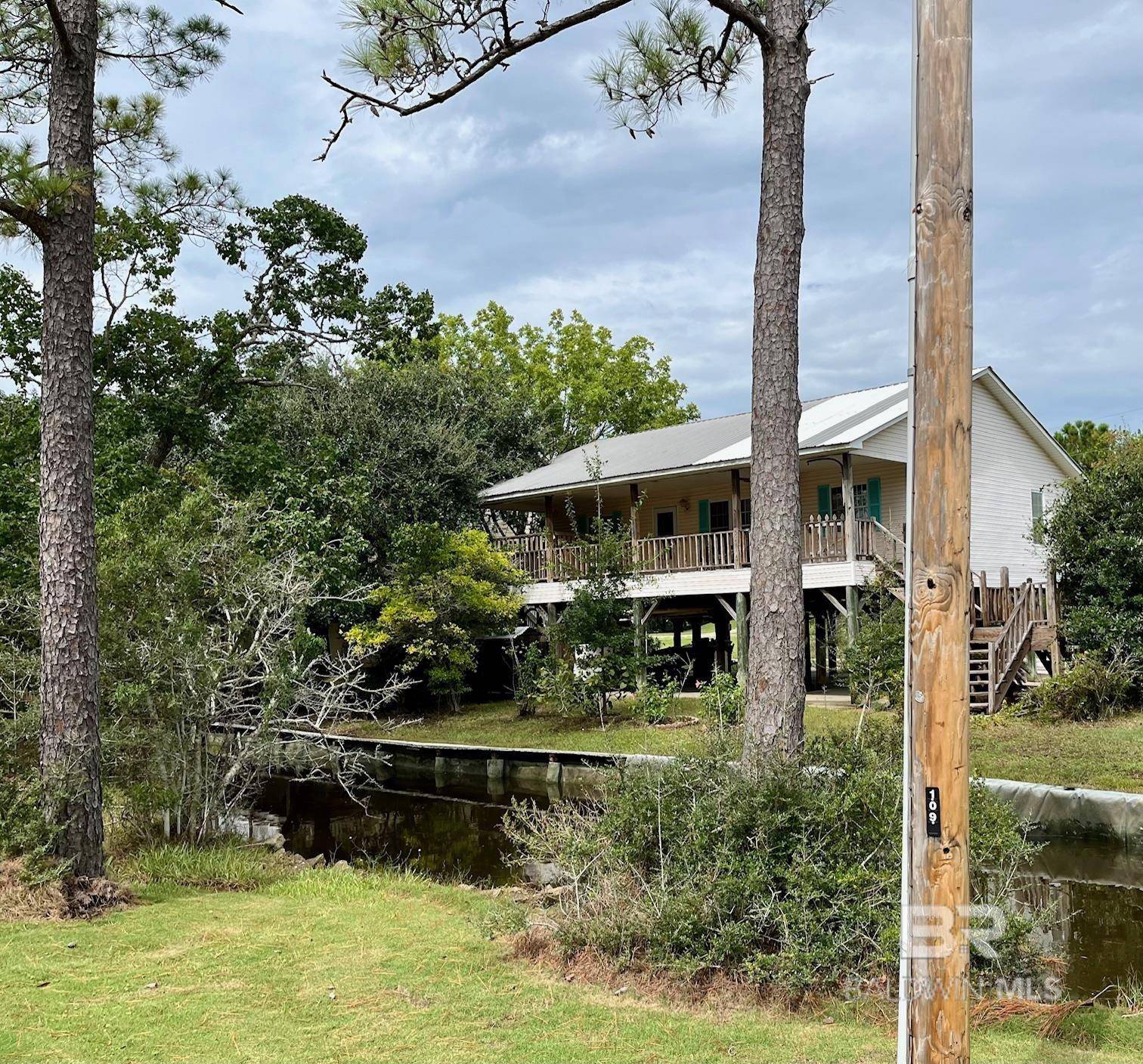 Gulf Shores, AL 36542,16618 White Lane