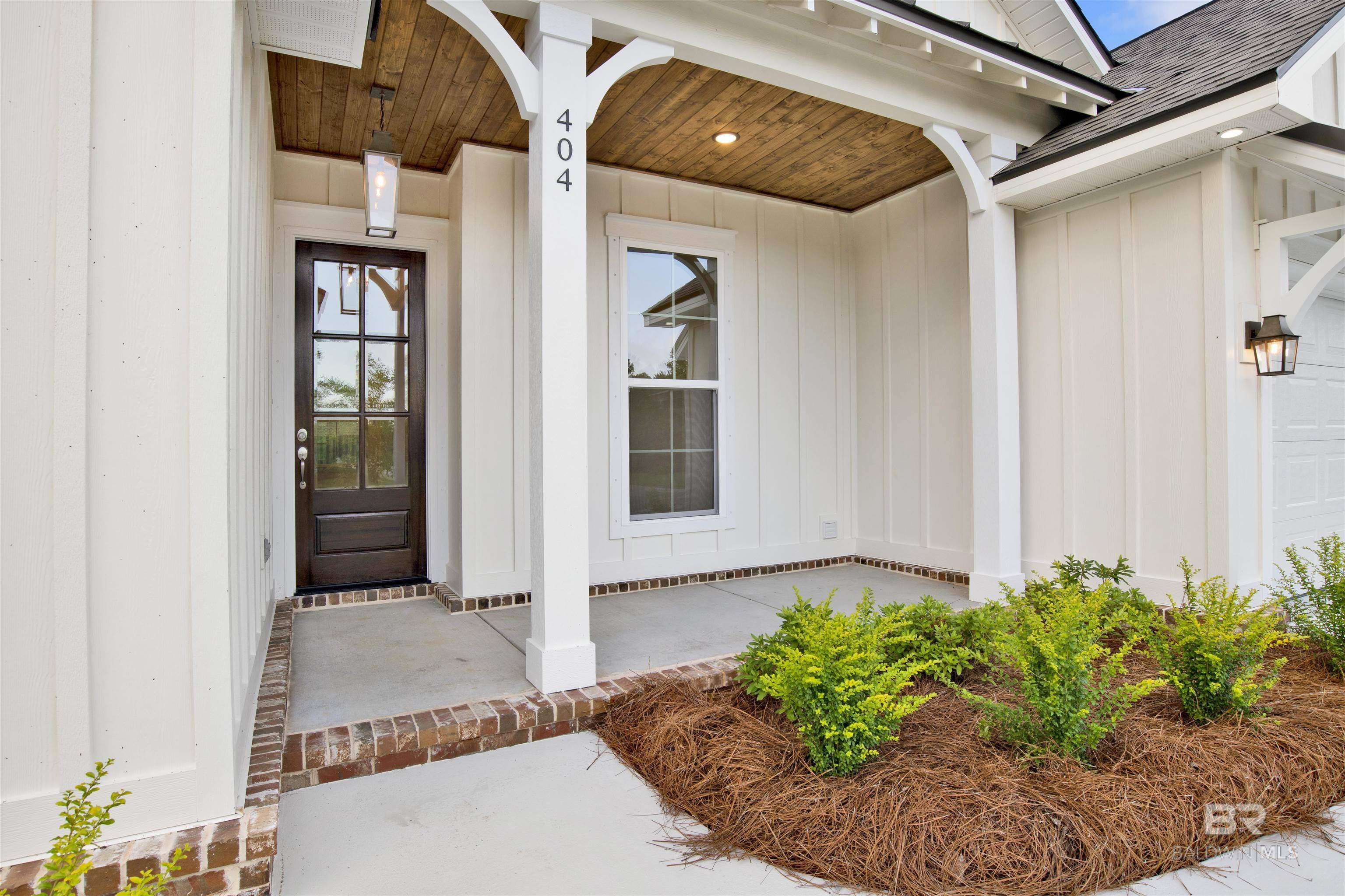 Fairhope, AL 36532,404 Scarlett Avenue