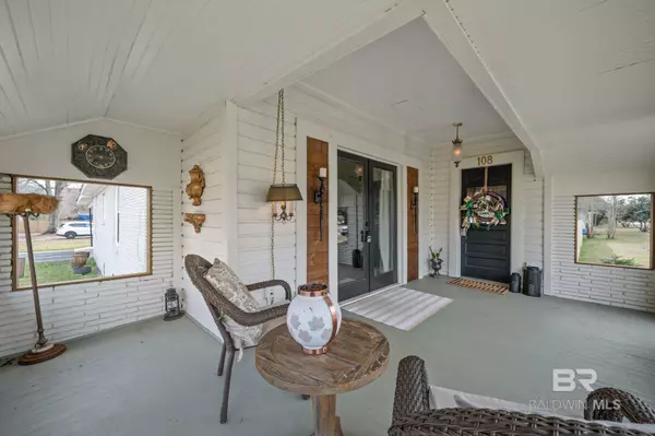 Bay Minette, AL 36507,108 E 6th Street