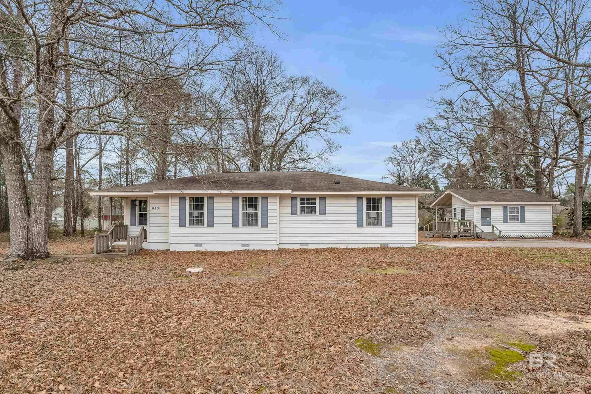 Bay Minette, AL 36507,610 W 7th Street