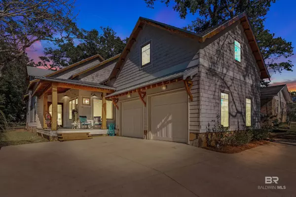 119 Orange Avenue, Fairhope, AL 36532