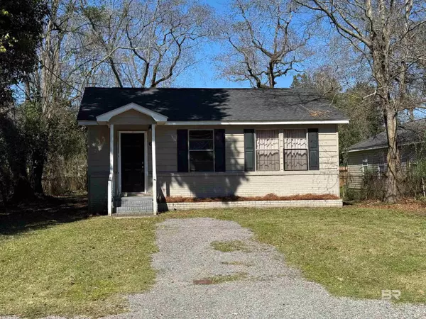 66 11TH Avenue, Chickasaw, AL 36611