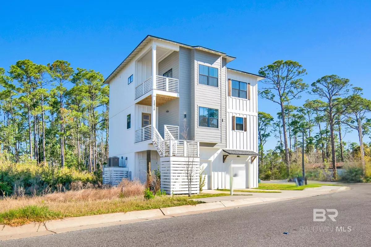 Pensacola, FL 32507,13710 Osprey Drive