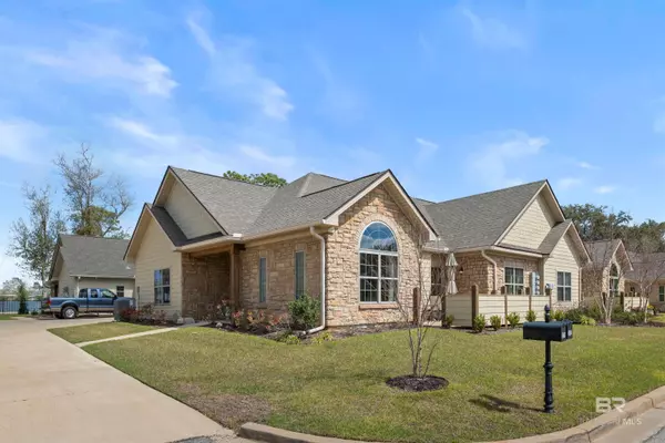 Foley, AL 36535,301 Holmes Avenue #301