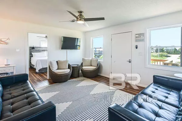 Gulf Shores, AL 36542,2126 W Highway 180