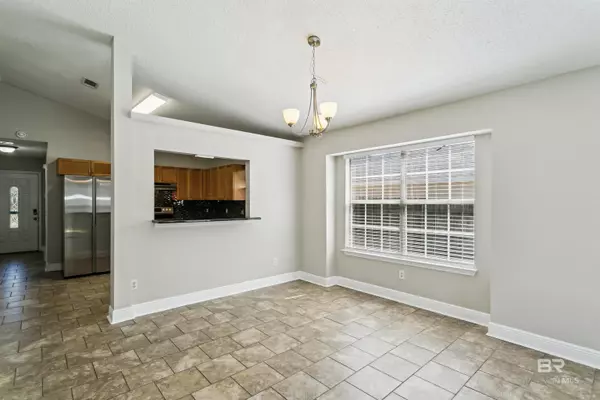 Pensacola, FL 32507,2487 Redoubt Street