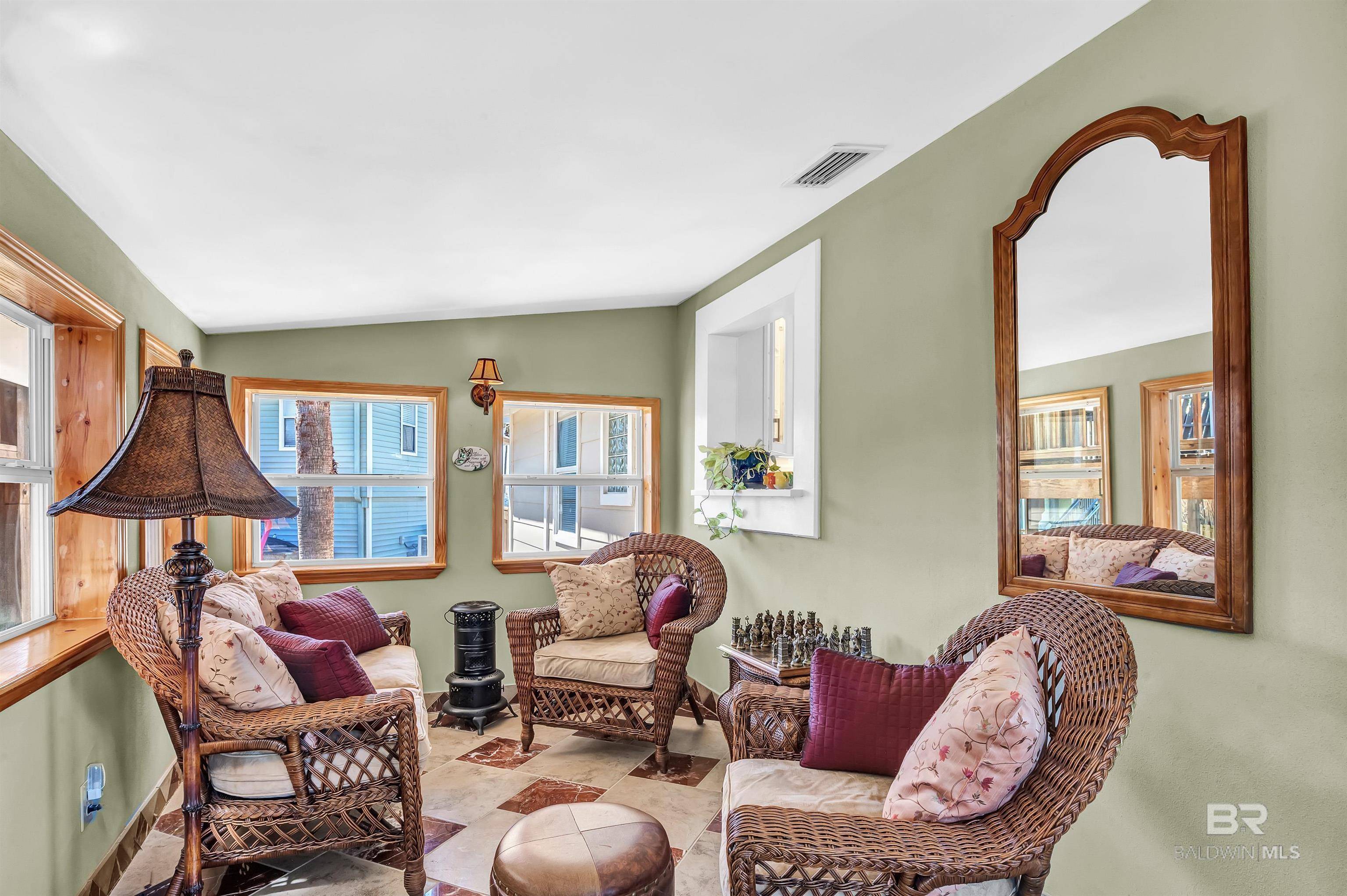 Orange Beach, AL 36561,5769 Pensacola Avenue