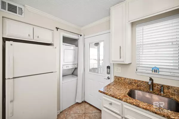 Gulf Shores, AL 36542,913 W Beach Boulevard #B33
