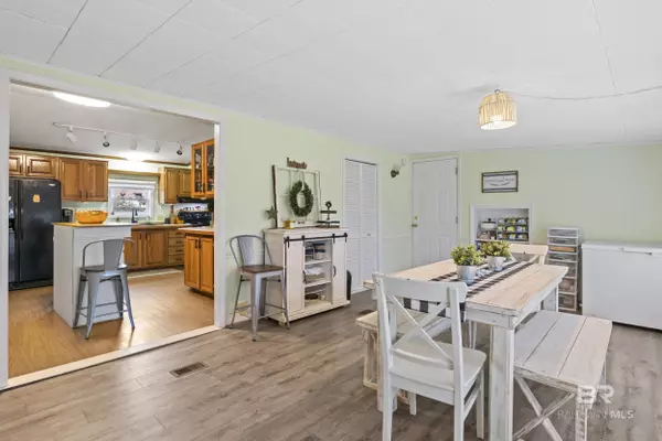 1679 Santa Cruz Drive Lillian, AL 36549