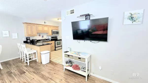 Gulf Shores, AL 36542,1129 W Beach Boulevard #204