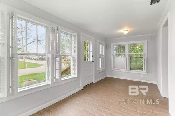 Robertsdale, AL 36567,18312 Brewton Street