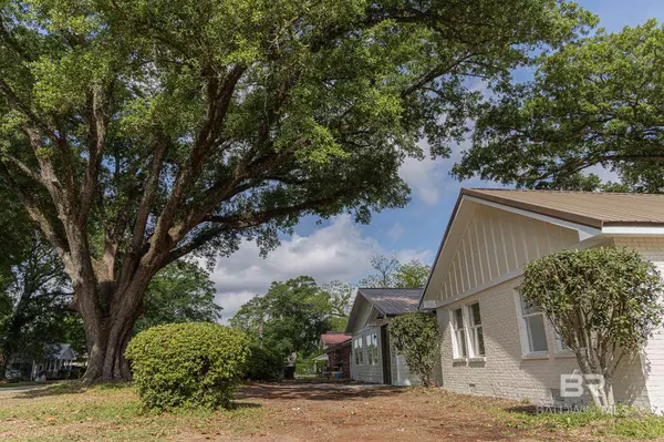 Robertsdale, AL 36567,18657 Wilters Street