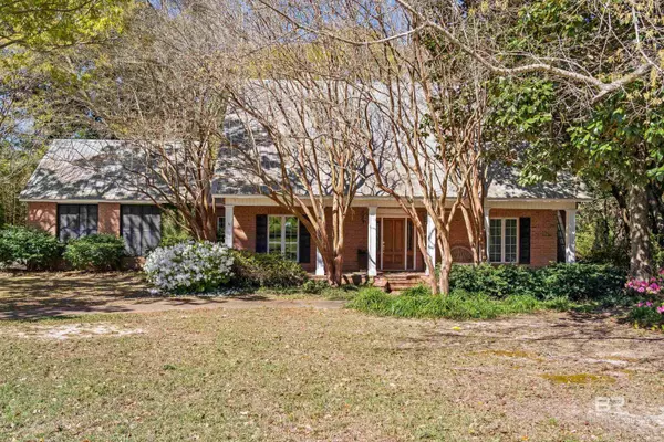 Fairhope, AL 36532,85 Blue Island Avenue