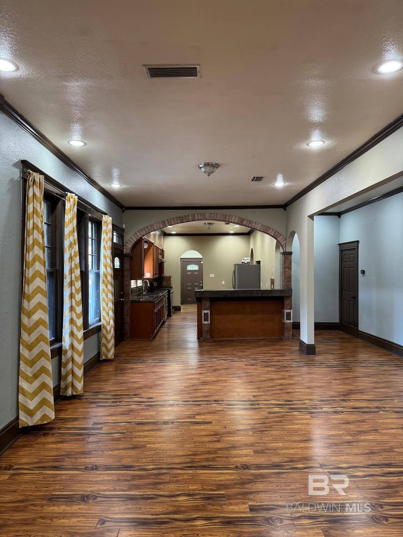Mobile, AL 36606,253 Cherokee Street
