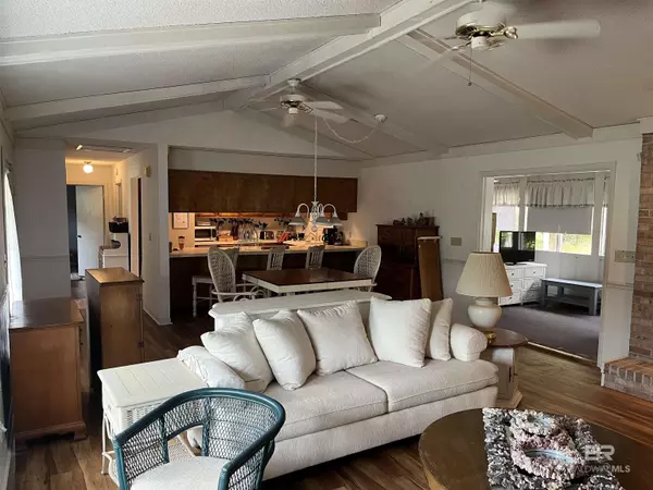 Gulf Shores, AL 36542,2123 Garden Park Terrace