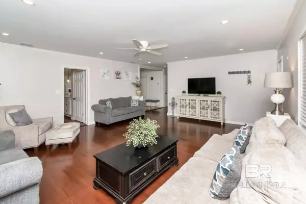 Mobile, AL 36606,1 Elizabeth Place
