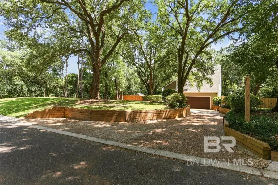 595 Timber Ridge Drive, Pensacola, FL 32534
