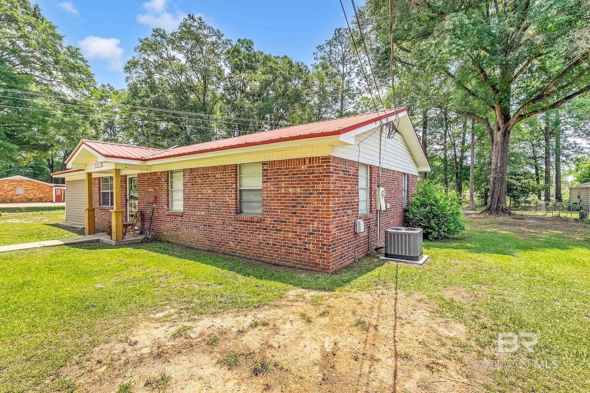 East Brewton, AL 36426,105 Duncan Street