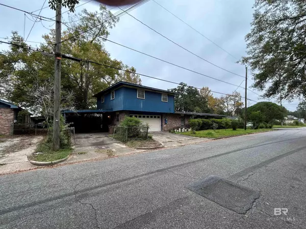 Mobile, AL 36605,1712 Waterford Street