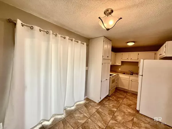 Robertsdale, AL 36567,18110 Richmond Street