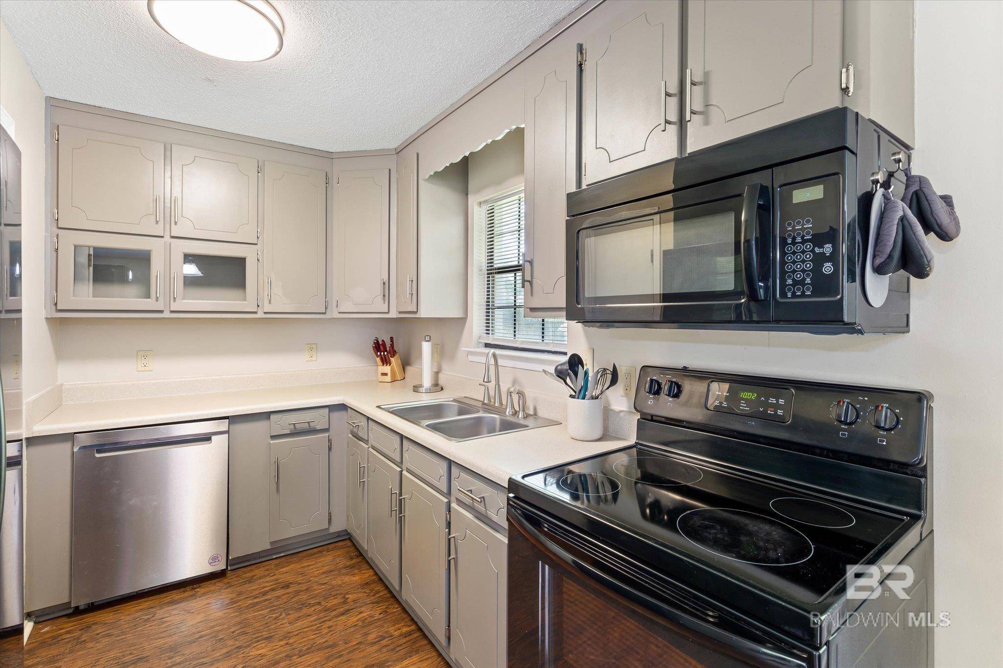 Loxley, AL 36551,2132 S Pine Street