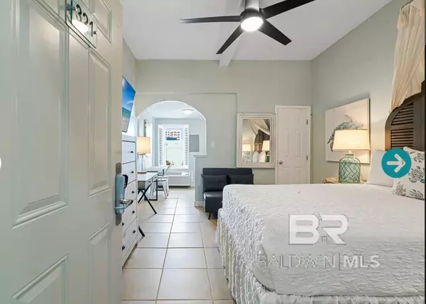 Gulf Shores, AL 36542,200 E Beach Boulevard #321