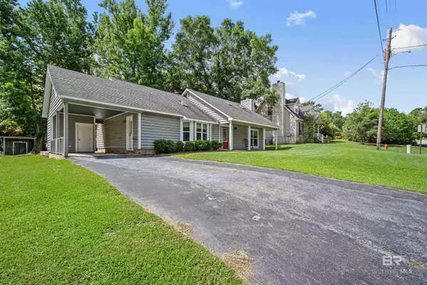 Daphne, AL 36526,521 Parkwood Avenue