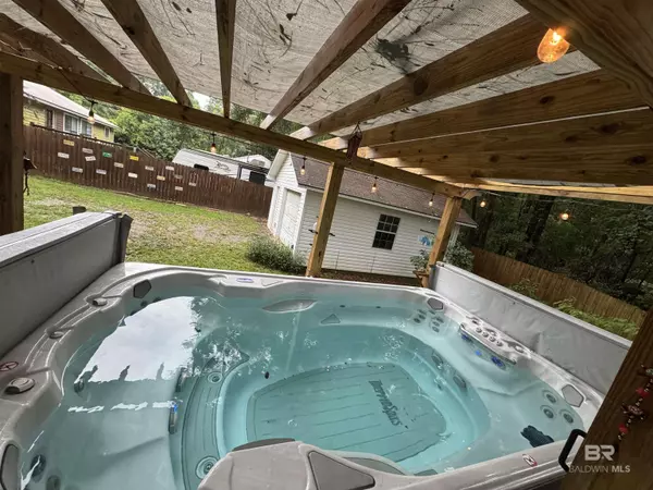 Fairhope, AL 36532,513 3rd Street