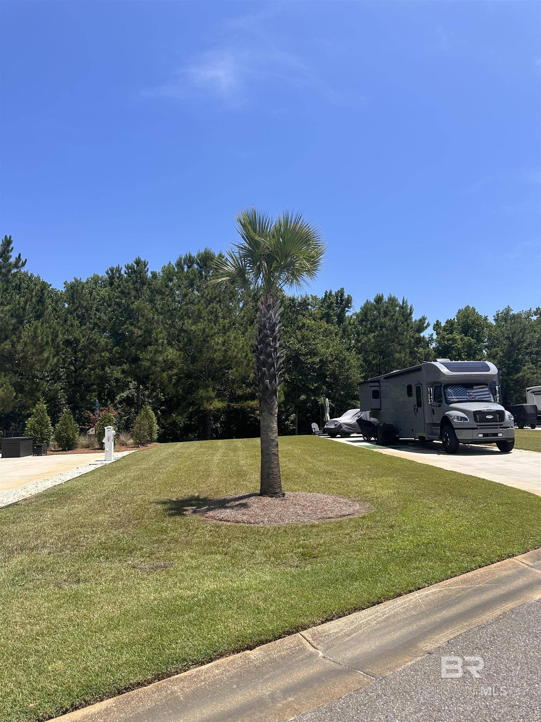 Elberta, AL 36530,11841 Gateway Drive